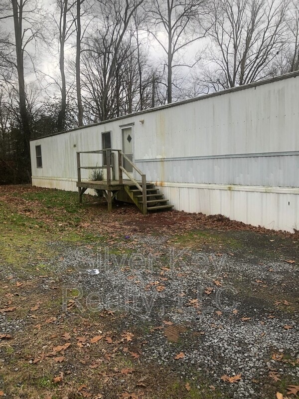 Building Photo - 1019 S Jackson St