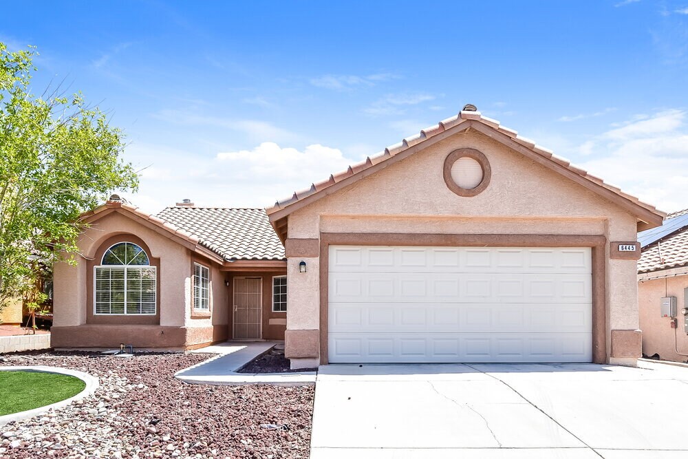 Foto principal - 6445 Bubbling Springs Ave