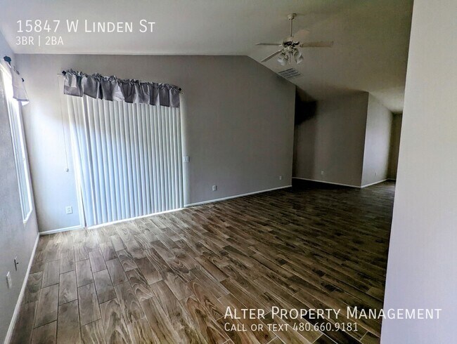Foto del edificio - 15847 W Linden St