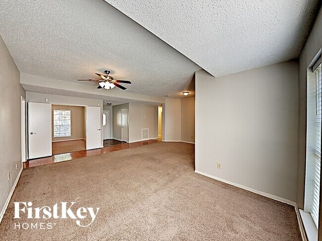 Foto del edificio - 9311 Wallingham Dr
