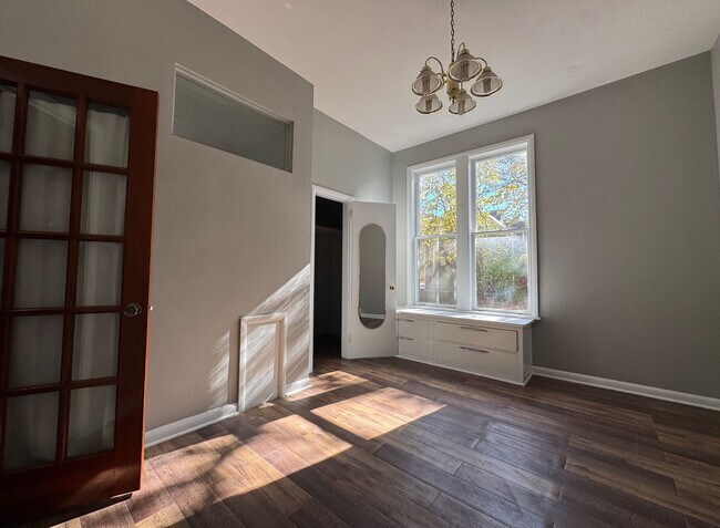 Foto del edificio - 349 6th Ave S