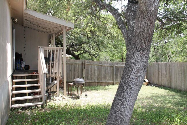 Foto del edificio - 11611 Rustic Rock Dr