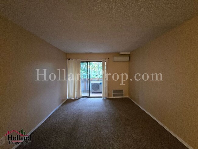 Building Photo - Charming 1-Bedroom Condo in a Quiet, Desirable Community ** Comimg Soon!**
