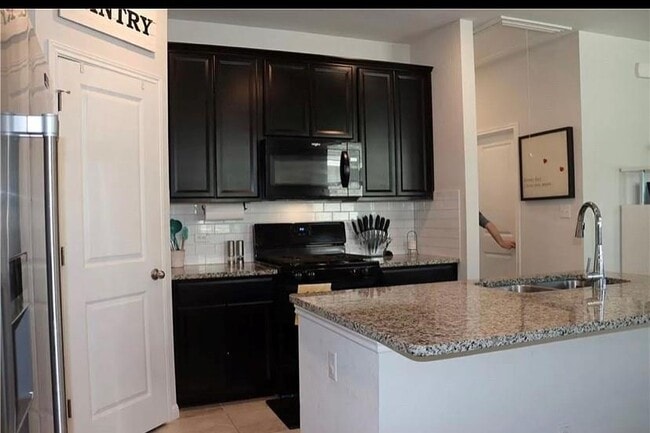 Building Photo - 201 McFarland St