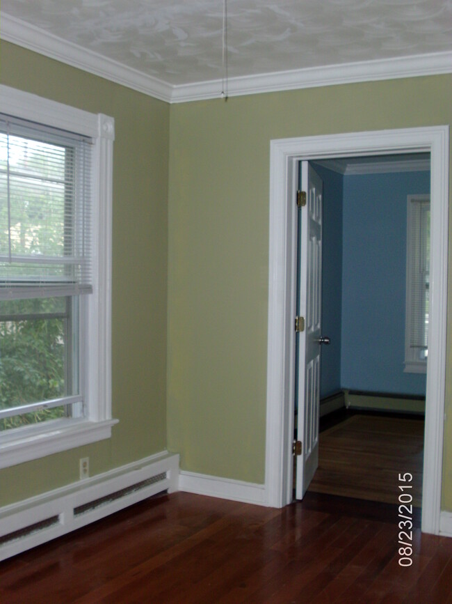 Building Photo - 45 Hubbell Ave