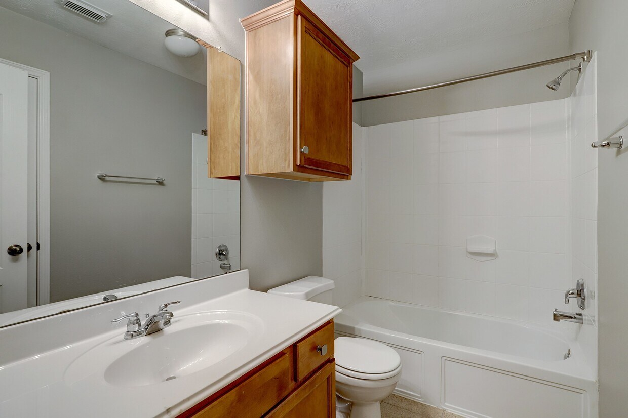 Foto del edificio - 13834 Rolling River Ln