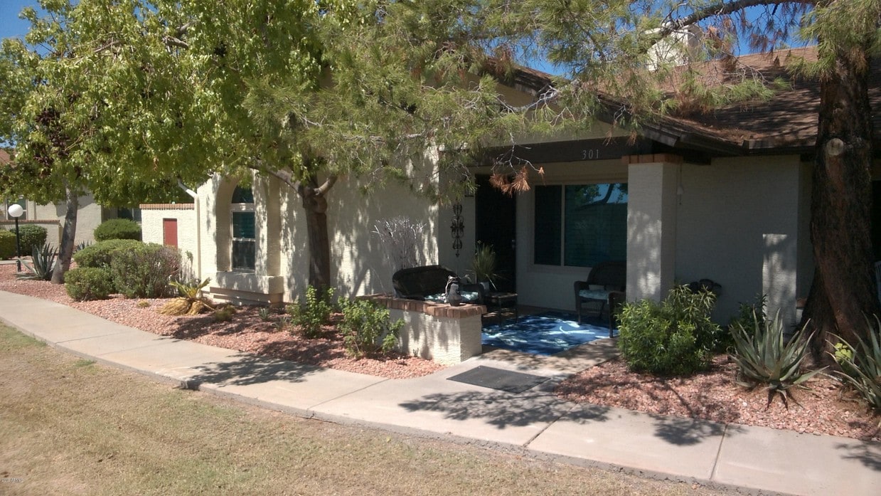 Primary Photo - 8140 N 107th Ave