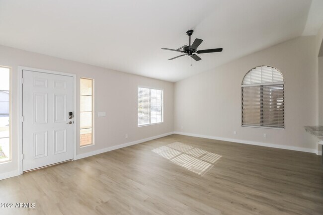 Foto del edificio - 2342 E Nunneley Ct