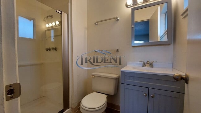 Foto del edificio - This is a cute updated 3 bedroom 2 bath house