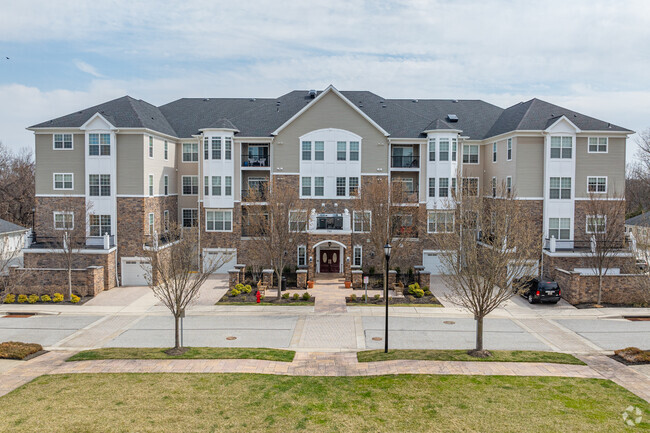 Building Photo - The Highlands Village