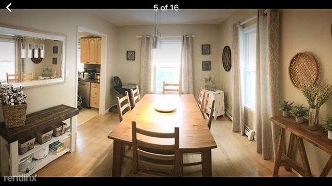 Building Photo - 4 br, 3 bath Apartment - 68 Florence Avenue 1