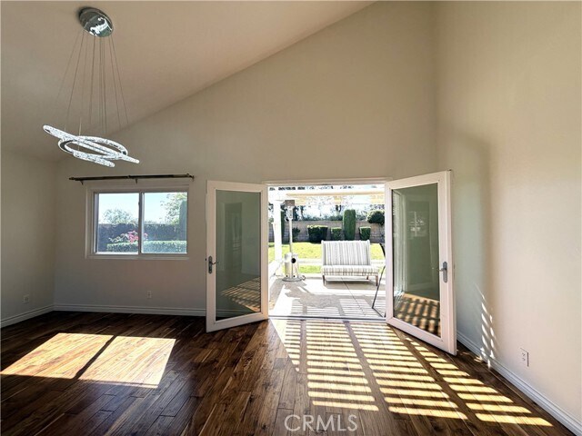 Foto del edificio - 2257 Poppy Ave