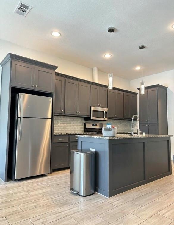 Foto del edificio - 6747 England St