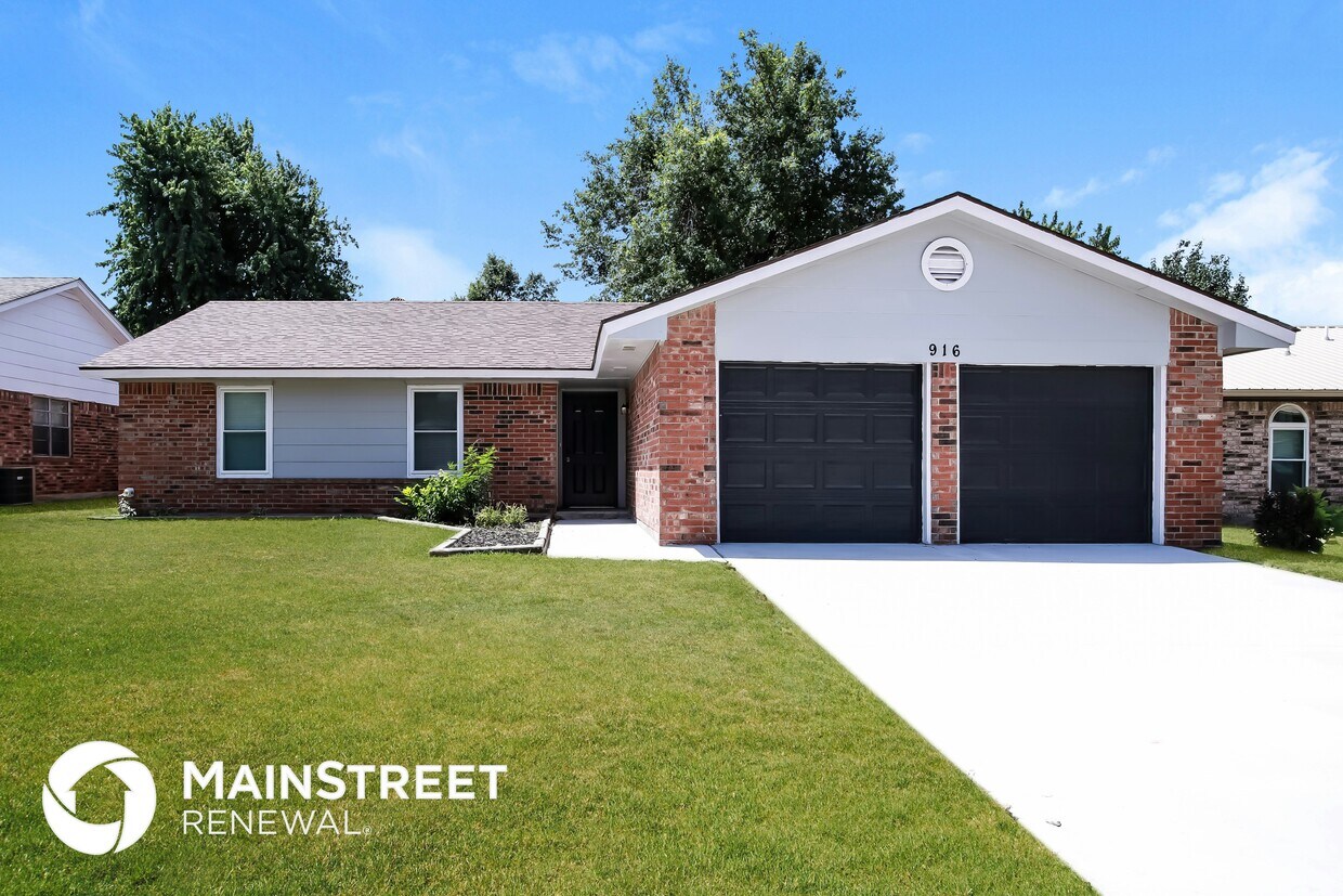 Foto principal - 916 Clear Creek