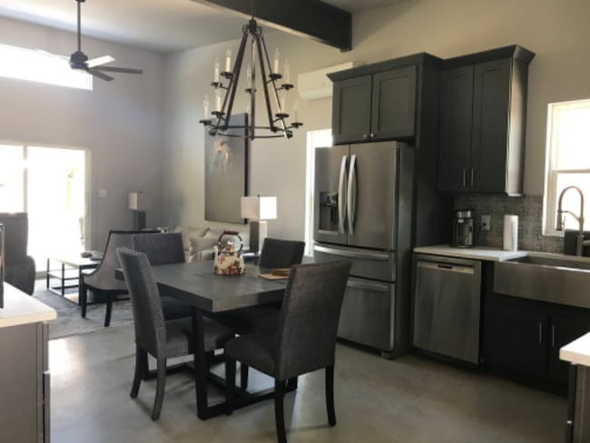 Building Photo - 1251 Canyon Shores