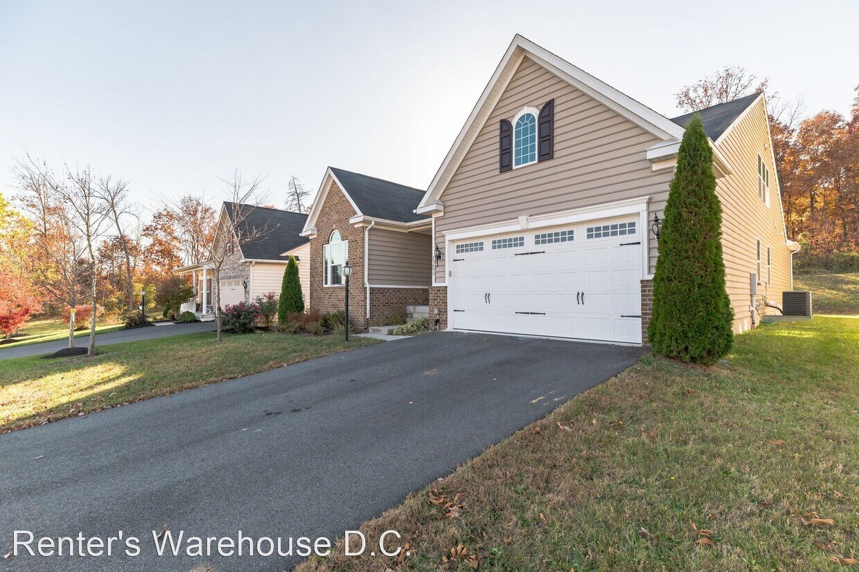 Primary Photo - 4 br, 3 bath House - 25693 Success Drive
