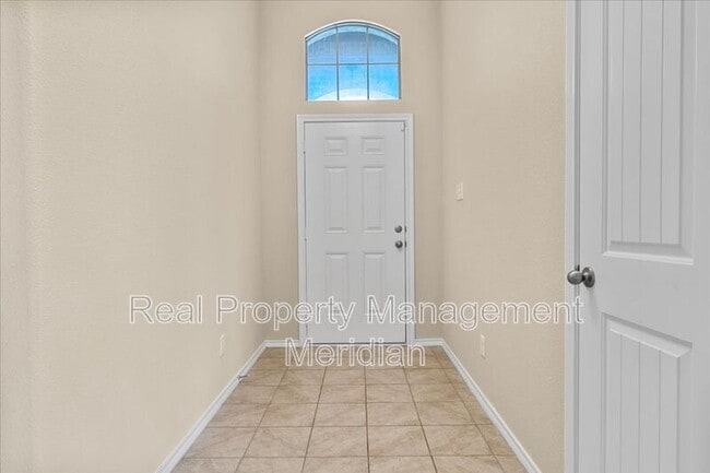 Building Photo - 648 River Rock Rd