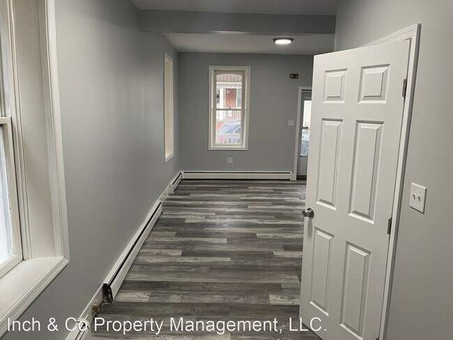 Building Photo - 4 br, 1.5 bath House - 79 1st Ave
