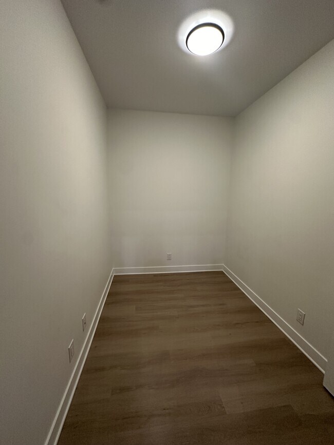 Photo du bâtiment - 20144-20186 86 Ave