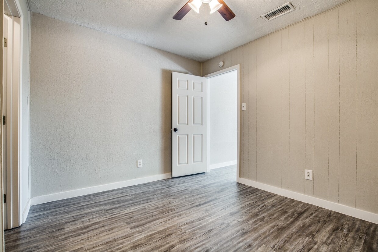 Foto del edificio - 4820 Oak Ave