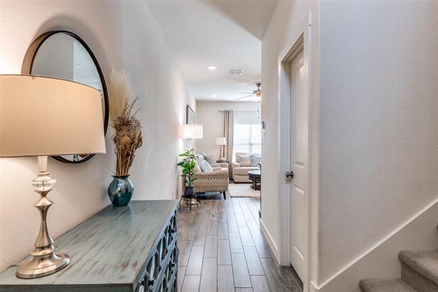 Building Photo - 2760 Starburst Dr