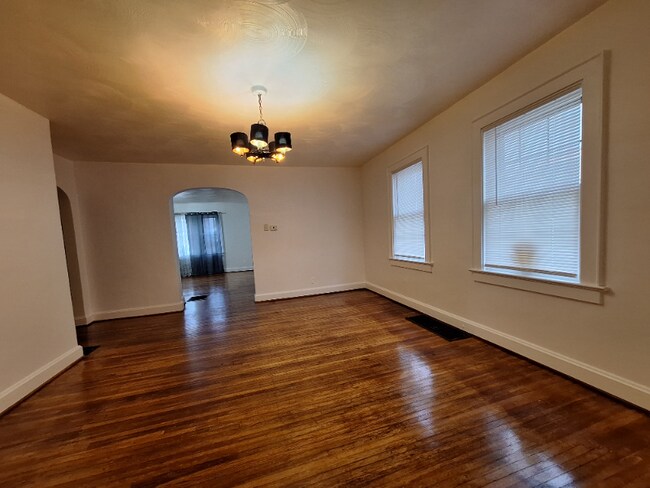 Building Photo - 61 N Huron Ave