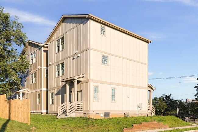 Foto del edificio - 4608 Georgia Ave
