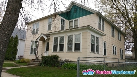 Building Photo - 407 N Elm Ave