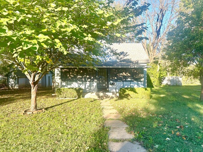 Foto del edificio - Adorable 2 Bed/ 1 Bath Home in Republic, MO!