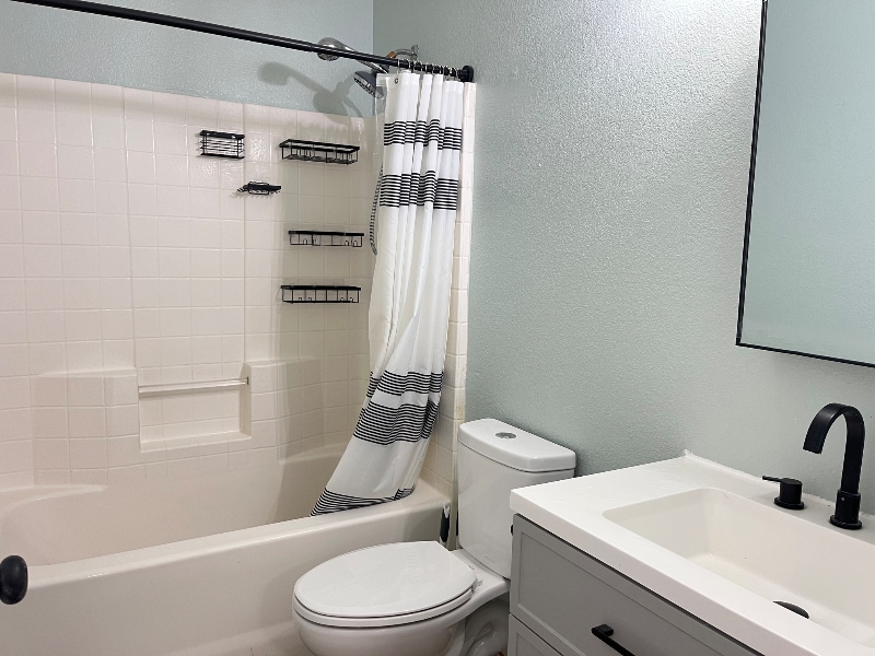 Building Photo - 638 Ribbon Grass Ave