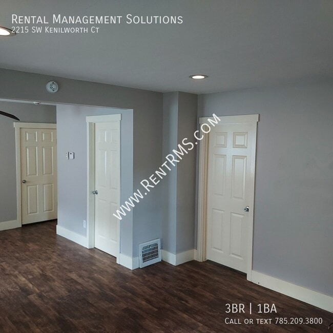 Building Photo - 2215 SW Kenilworth Ct