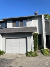 Building Photo - 2312 Maher Dr
