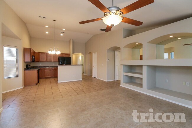 Building Photo - 11791 W Belmont Dr