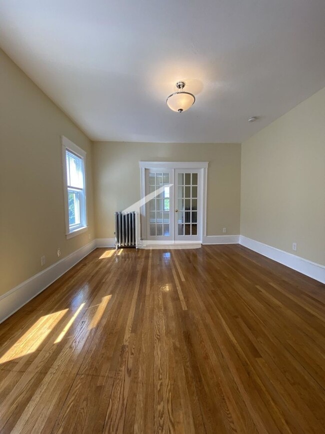 Building Photo - 301 Tappan St