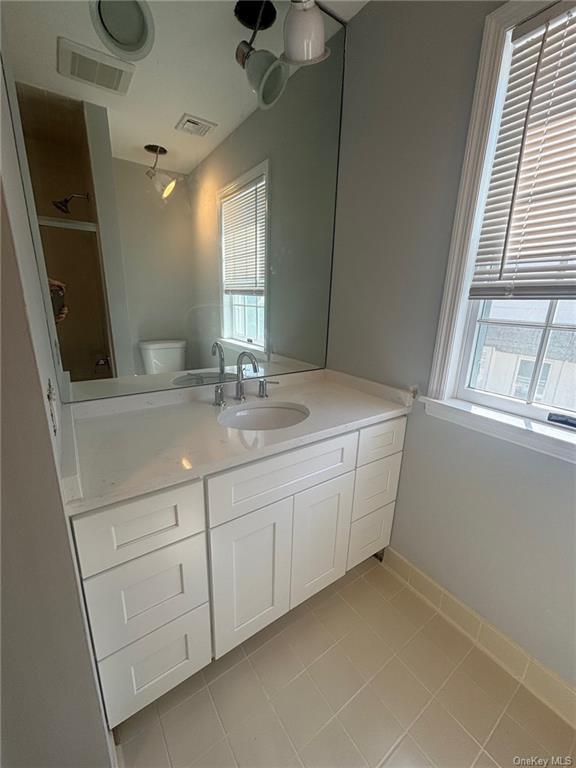 Foto del edificio - 76 Franklin Ave