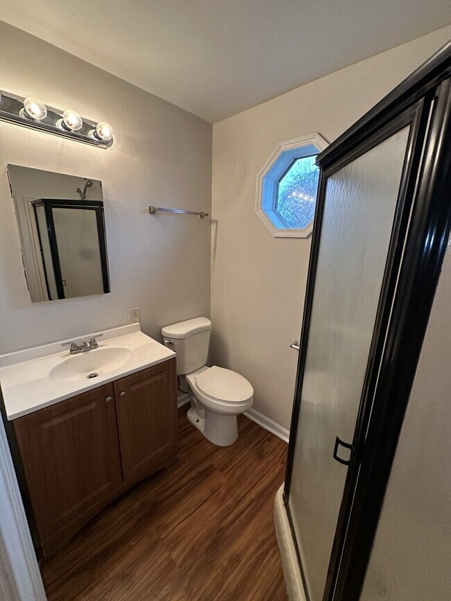 Foto del edificio - 5573 Attica Ave