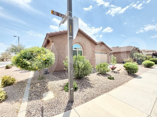 Building Photo - 293 E Glacier Dr
