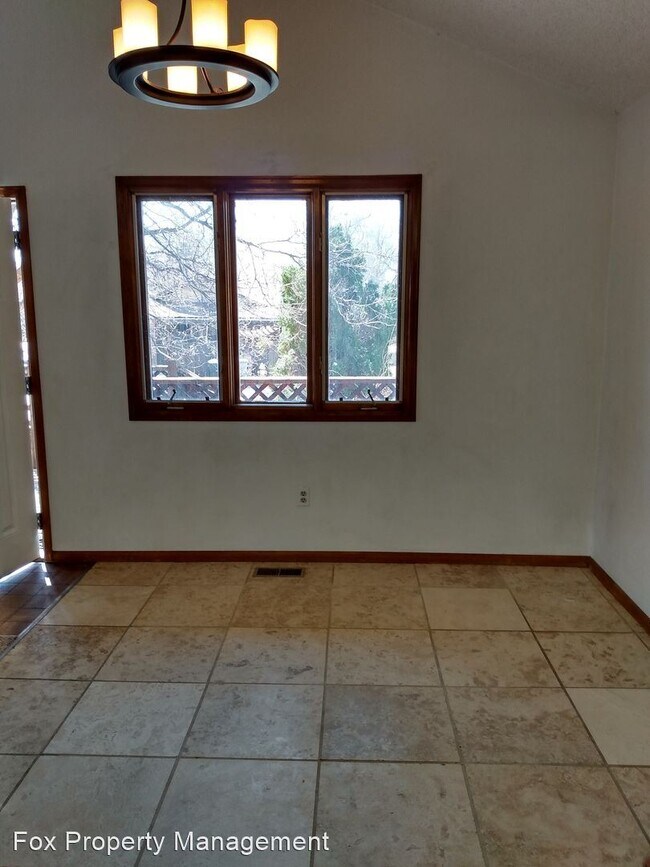 Building Photo - 3 br, 2 bath House - 1230 Hunter Court