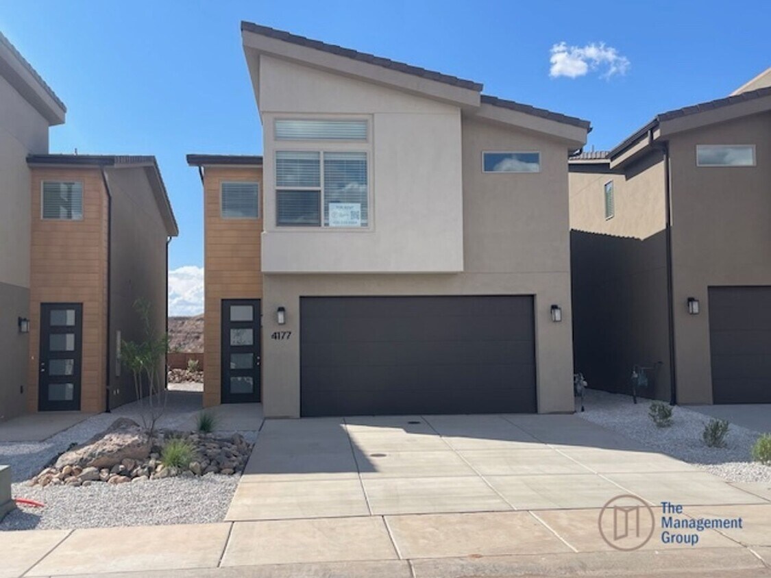 Primary Photo - Brand New Desert Providence
