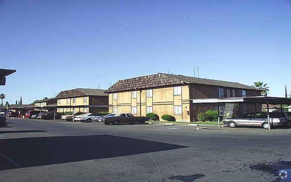 Foto del edificio - Lakeland Apartments