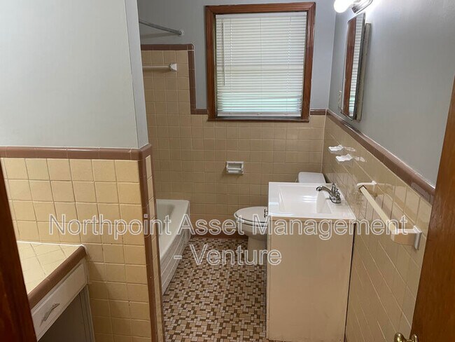 Foto del edificio - 3773 Claree Dr