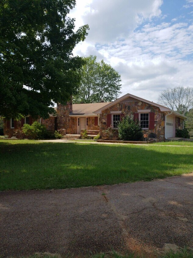 Primary Photo - Great Location - OPEN LAND- ALL THE FEELS!...