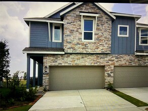 Building Photo - 12711 Dog Canyon Trl