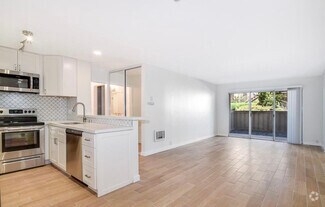 Building Photo - 4600 Lamont St