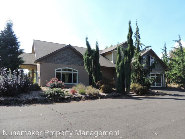 Foto del edificio - 5 br, 3 bath House - 3940 Hays Drive