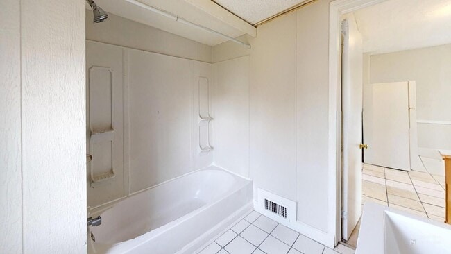 Building Photo - 3186 W 52nd St