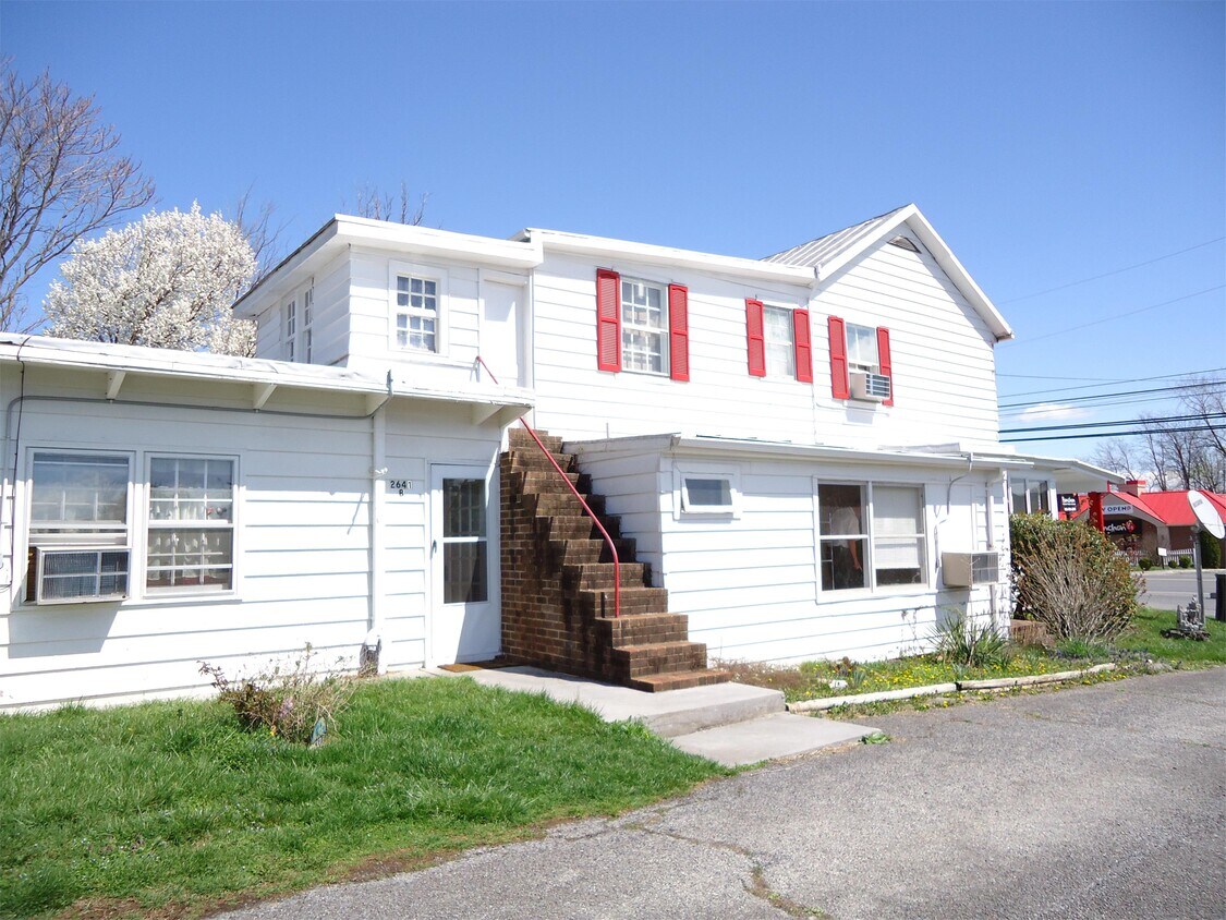 Primary Photo - 2641 Valley Ave