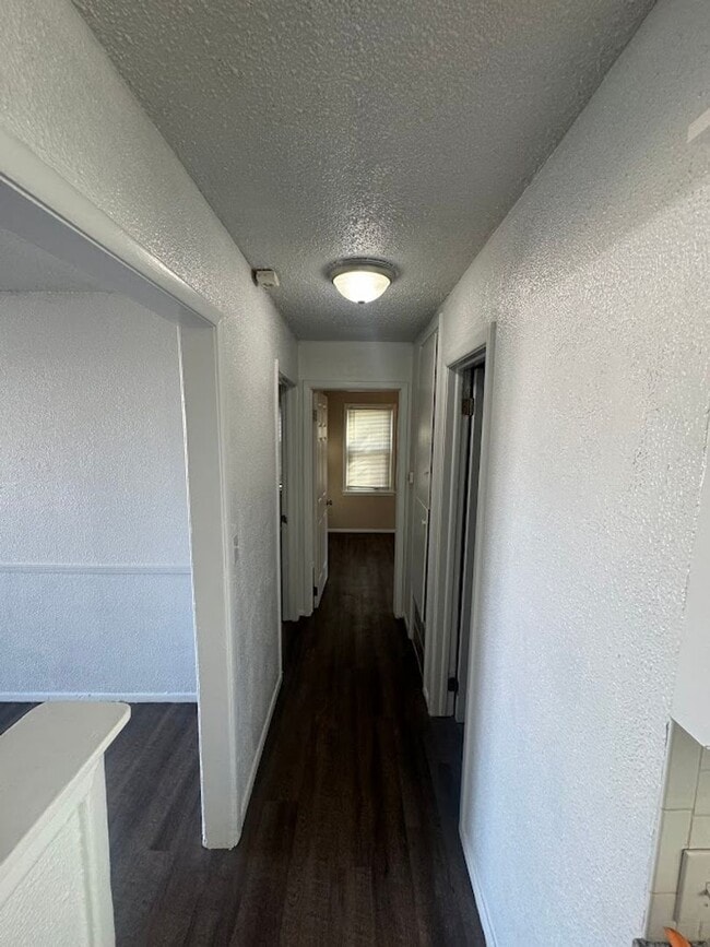 Photo - NEWLY REMOLDED 2 BED HOME LOCATED OFF OF GRAND Ready for move in!!!