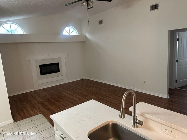 Foto del edificio - 23 Winding Woods Trail