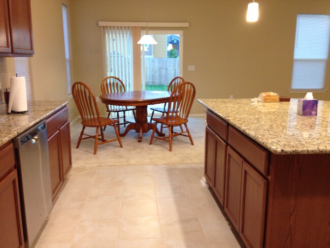 Building Photo - 1509 Arial Dr